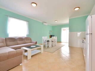 Vakantiehuis Galovac Kenmerken 12