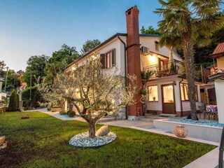 Appartement Matulji Buitenaudio-opname 6