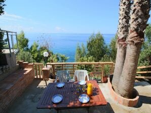 Ferienhaus in Ricadi am Strand - Ricadi - image1