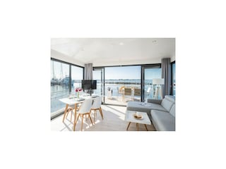 House boat Barth Features 9