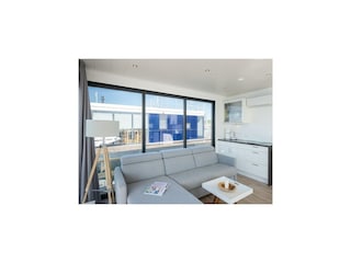 House boat Barth Features 10