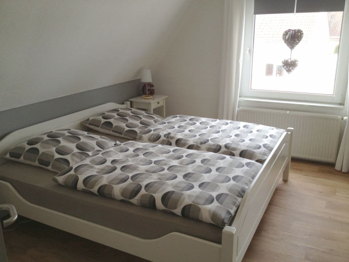 Schöner schlafen I (Doppelbett 2m x 2m)