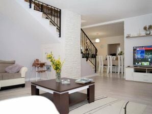 Four Bedroom Villa - Lecevica - image1
