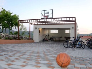 Villa Lecevica  21