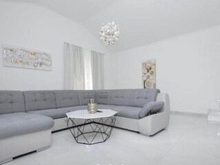 Villa Zmijavci Caratteristiche 8