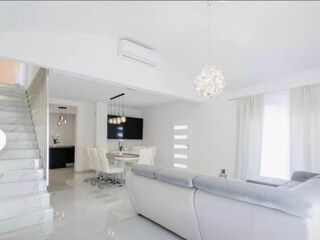 Villa Zmijavci Características 9