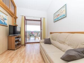Ferienhaus Six Bedroom Holiday Home - Vrsine - image1