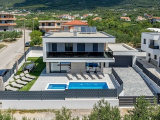 Villa Kaštel Stari Outdoor Recording 2