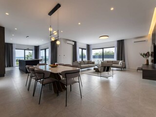 Villa Kaštel Stari Caratteristiche 25