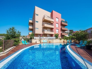 Apartment Okrug Gornji  27