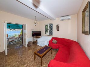 Ferienhaus Holiday Home by the Sea with Terrace & Ocean Views on Čiovo - Two Bedroom Holiday Home - Okrug Donji - image1