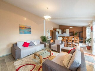 Villa Kastel Novi Características 1