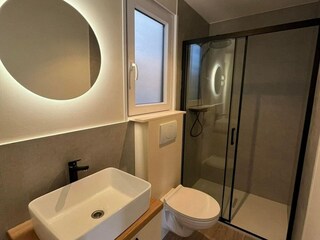 Roulotte Drage, Adria Équipement 4
