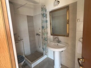 Villa Jesenice bei Dugi Rat Ausstattung 32