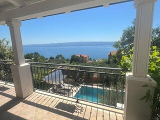 Villa Jesenice bei Dugi Rat Buitenaudio-opname 1