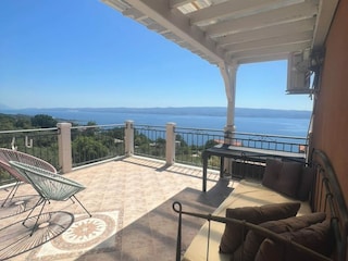 Villa Jesenice bei Dugi Rat Außenaufnahme 4