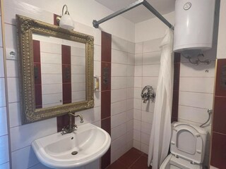 Villa Jesenice bei Dugi Rat Ausstattung 32