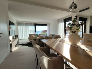 Villa Okrug Gornji Caratteristiche 8