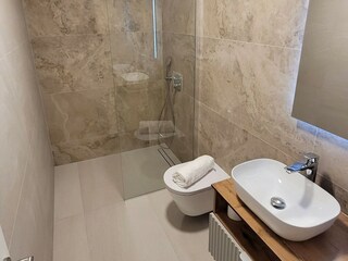 Villa Okrug Gornji Caratteristiche 15