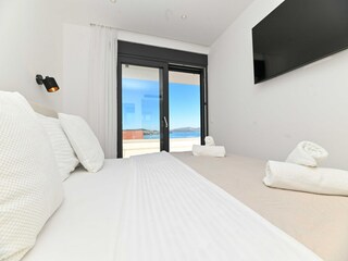 Villa Okrug Gornji Features 54