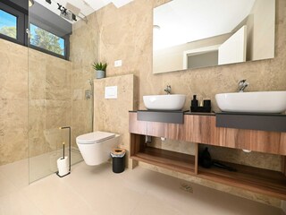 Villa Okrug Gornji Características 41