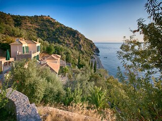 Villa Péra Mélana Buitenaudio-opname 10