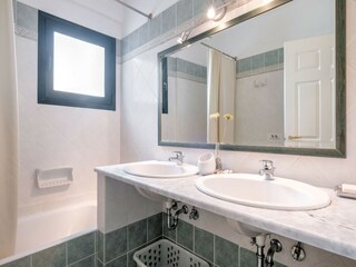 Villa Péra Mélana Caratteristiche 20