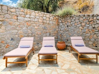 Villa Péra Mélana Buitenaudio-opname 2