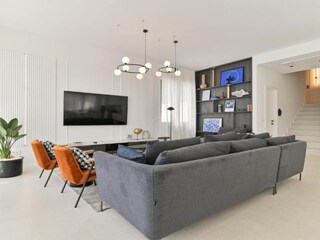 Villa Okrug Gornji Caratteristiche 17