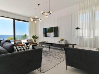 Villa Okrug Gornji Features 21