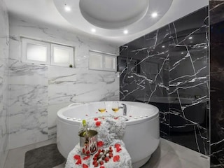 Villa Sućuraj Features 24