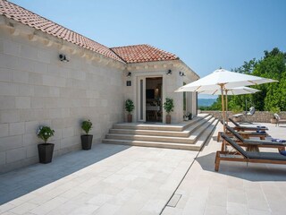 Villa Gruda Buitenaudio-opname 18