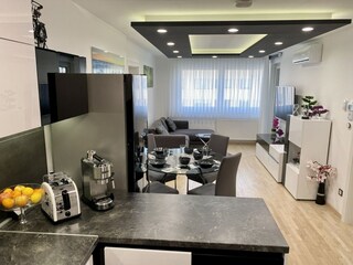 Apartment Welt Features 9