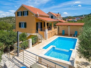 Villa Nerežišća  24