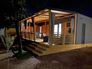 Caravan Biograd  34