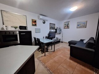 Ferienhaus Škrip Ausstattung 14