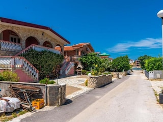 Apartment Povljana Außenaufnahme 2