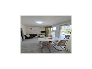 Apartment Sutivan Ausstattung 1