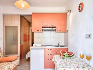 Apartment Povlja Ausstattung 12