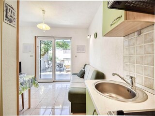 Apartment Povlja Ausstattung 14