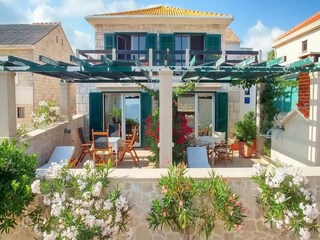 Appartement Povlja Buitenaudio-opname 5