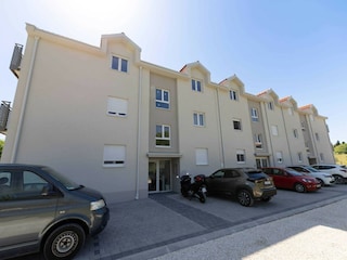 Apartment Kaštel Stari Außenaufnahme 2