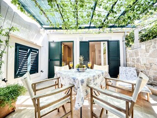 Appartement Povlja Buitenaudio-opname 11