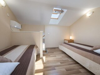 Apartment Drvenik Features 13
