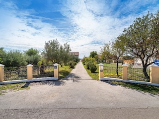 Villa Gornji Poličnik  44