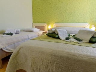 Apartment Pinezići Features 12