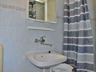 Apartment Lopar Features 9