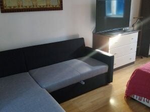 Ferienhaus One Bedroom Holiday Home - Raša - image1