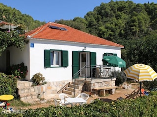 Ferienhaus Gdinj Außenaufnahme 6