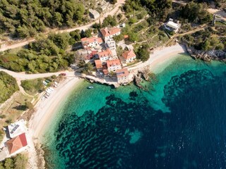 Holiday house Gdinj  36